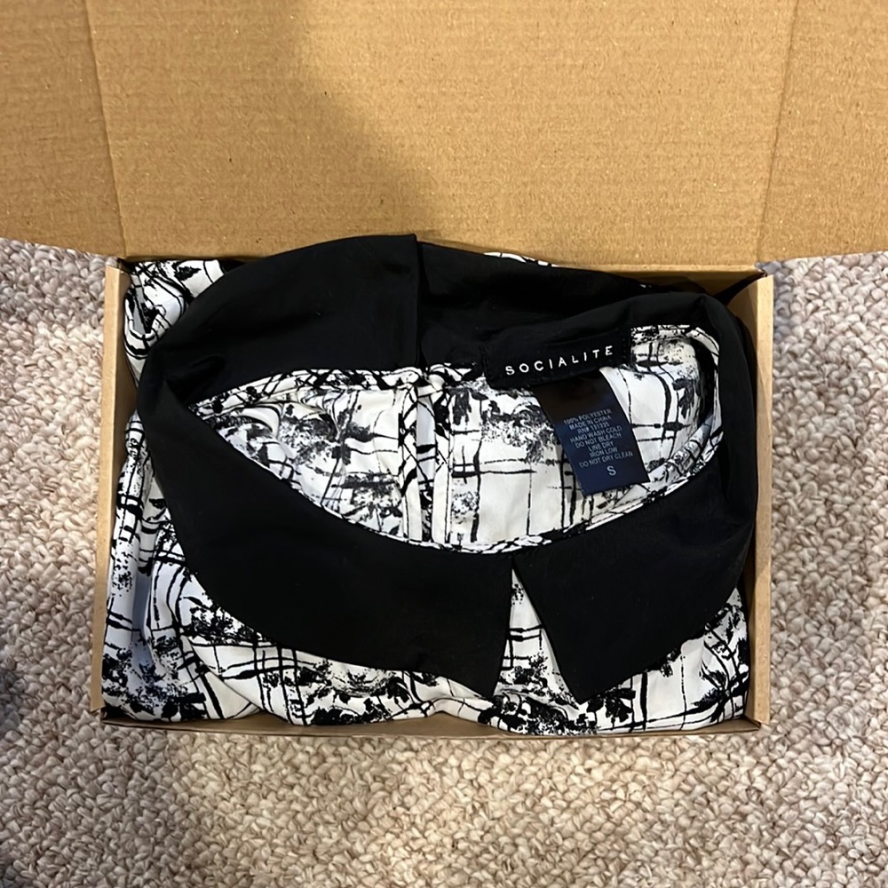 OBO BOX OF SMALL TANK TOPS